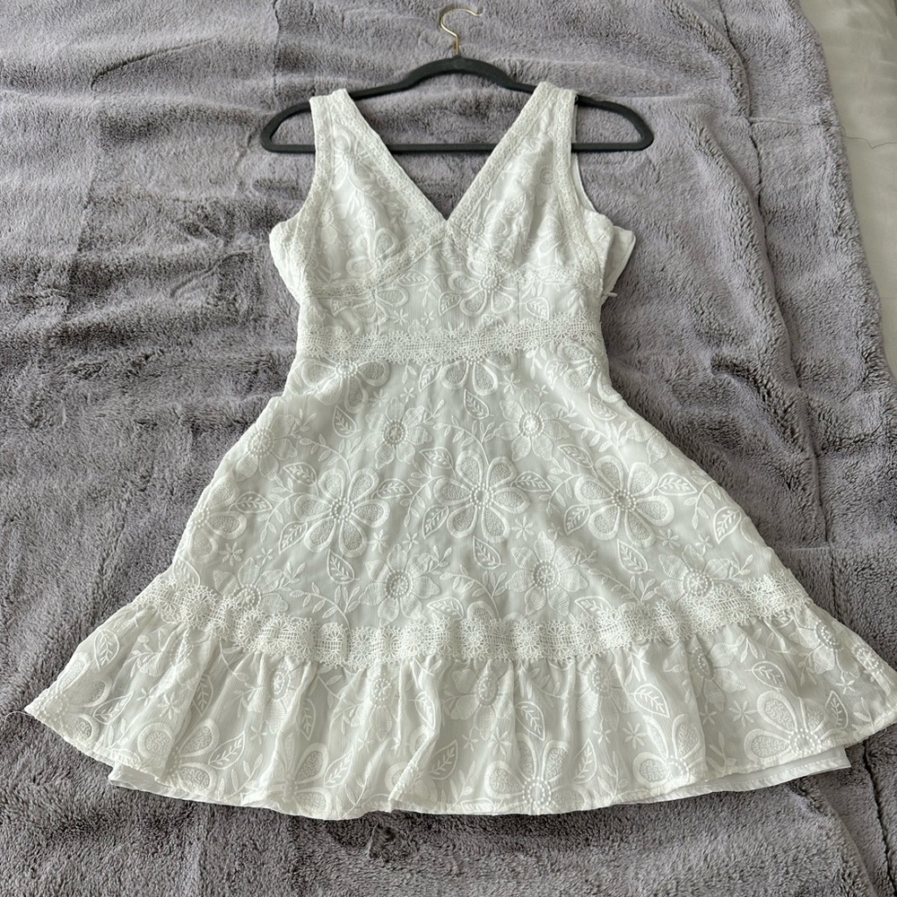 BB Dakota White Floral Lace Mini Dress